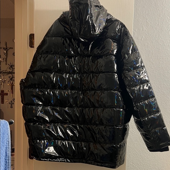 GUESS Shiny Black Puffer Coat - Picture 3 of 3